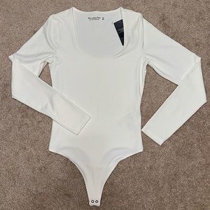 Abercrombie & Fitch Soft & Cozy Longsleeve Bodysuit